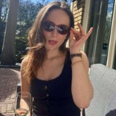 I’m an 20 year old exchange student from th... Main Photo