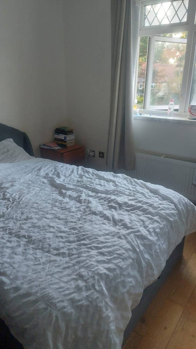 House in Bromley  Main Photo
