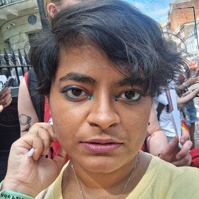 I am a professional aged 24. I am looking for... Main Photo