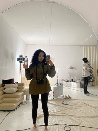 Professional looking for a double room or buddy up Main Photo
