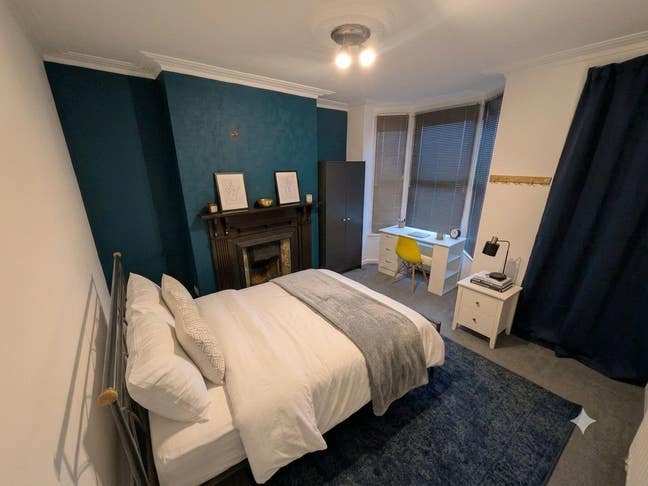 Full size Double beds and Cleaner Main Photo