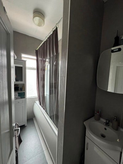 Double Room 5 min walk to Turnpike Line Station Main Photo