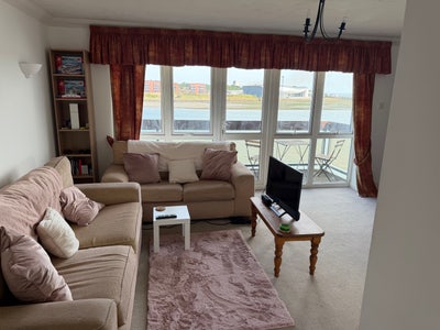 Roommate require for Ocean village flat Main Photo