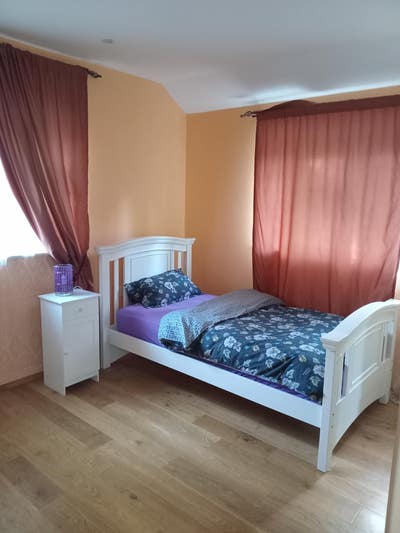Spacious Room for Rent – Single Occupancy Main Photo