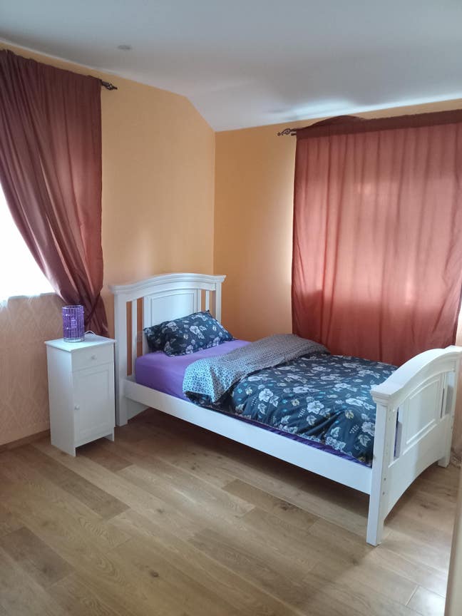 Spacious Room for Rent – Single Occupancy Main Photo