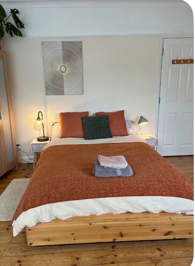 Airy Double-Room in Flat/Flexible Contract Main Photo