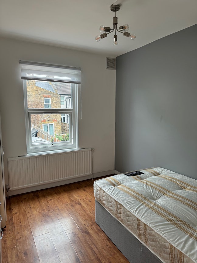 🏡 Brand new room | All bills + cleaner included  Main Photo