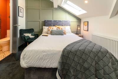 Stylish Ensuite Room | Salford | Bills Inc Main Photo
