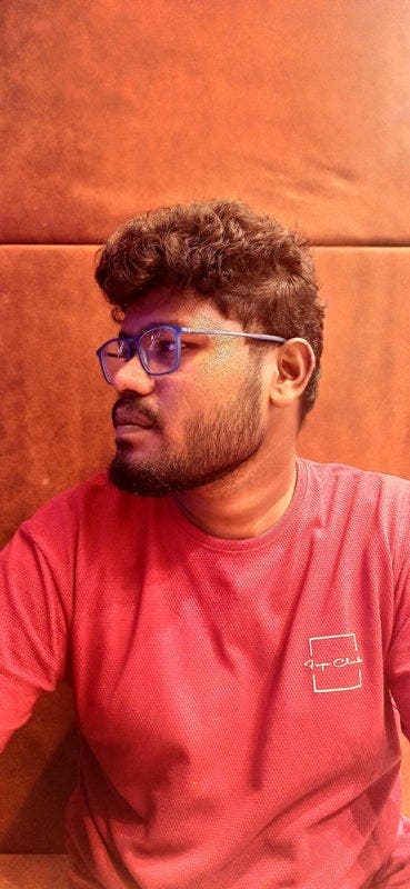I am a professional male aged 26. I am lookin... Main Photo