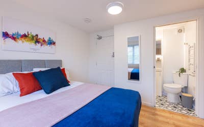 Modern En-suite Room on Milton Road, CB4 (339MR3) Main Photo