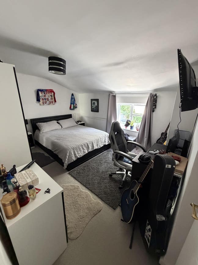 Clean tidy and comfortable  Main Photo