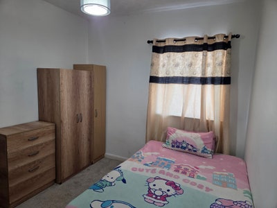 Large Furnished Double Room | Bills Included  Main Photo