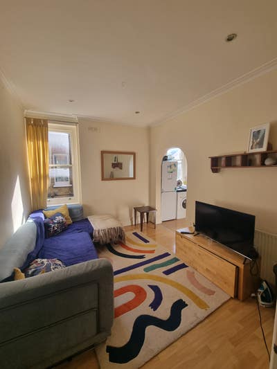 Room Available In Brixton SW2 1JL Main Photo