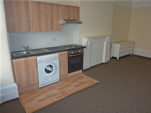 🏠 Studio Flat to Rent - Balham Main Photo