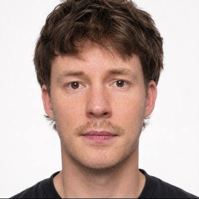 Student Male seeks a single or double room Main Photo