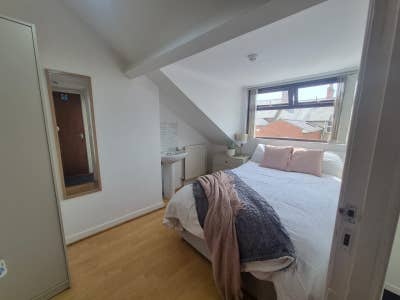 Dunluce Avenue - City center living Main Photo