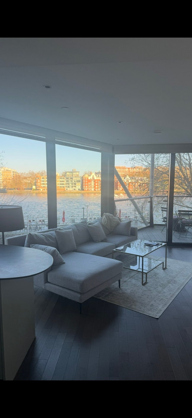 River view luxury flat with amenities  Main Photo