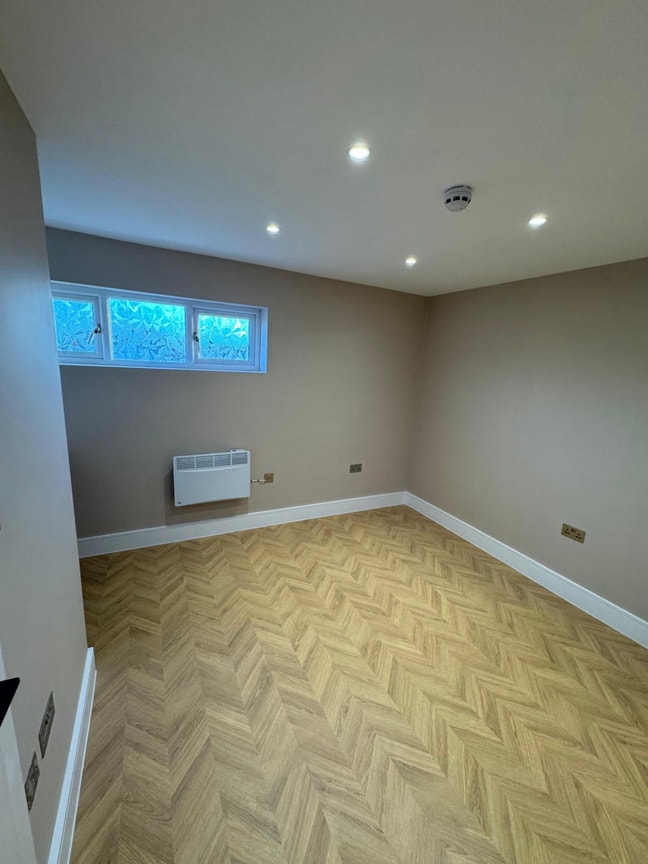 Brand New En-Suite Rooms in a Stylish 6-Bed House  Main Photo