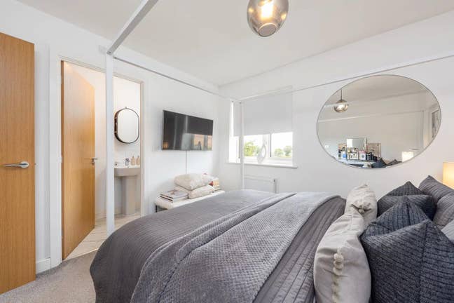 Very new En-Suite Double Room Main Photo