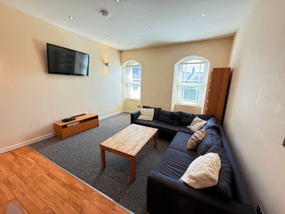 🏡 Seion Chapel Apartment Premium 4 bedroom  Main Photo