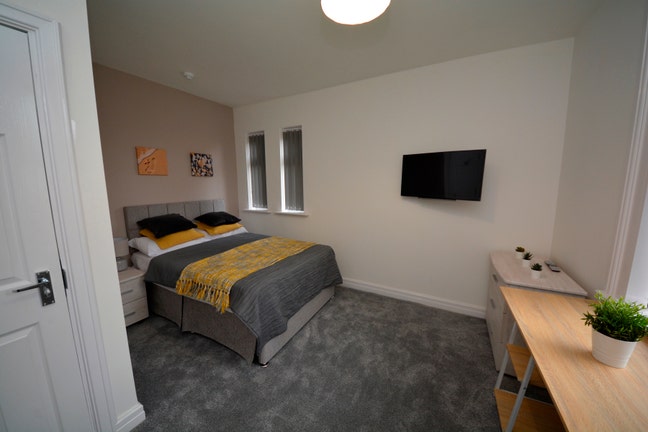 Hardshaw Street-Luxury Furnished Ensuite Room Main Photo