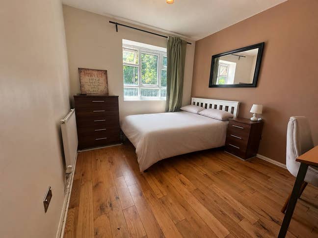 Lovely Double Room Next to the River Main Photo