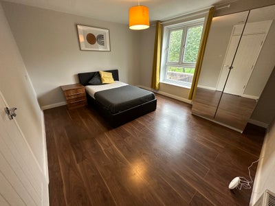 Gorgeous House - - A Home for Long Term Tenants Main Photo