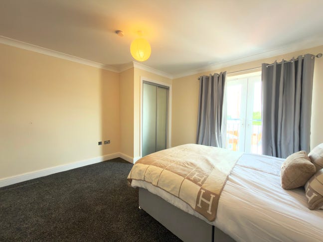 Double Room - City Centre - Bills Included!  Main Photo