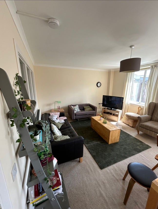 Looking for Flatmate to Join Flatshare! Main Photo