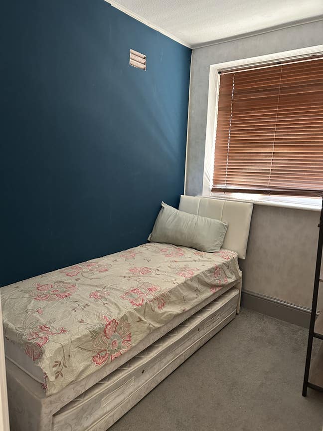 🌟 Spacious Fully Furnished Single Room – Eltham – Main Photo