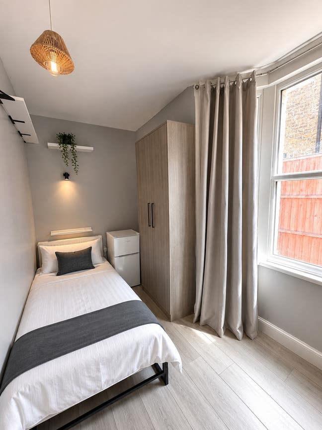 2 x Single Rooms Seven Sisters | 0 Deposit Main Photo
