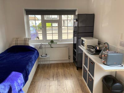 Modern self contained annexe Main Photo