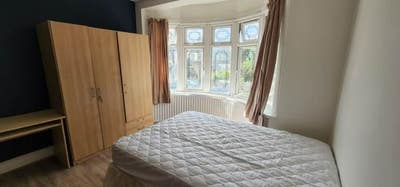 Modern Double Bedroom for Rent – IG1 2PJ Main Photo