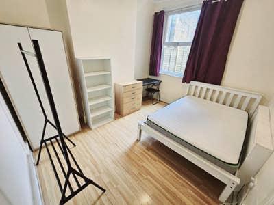 Double Room Available in Harringey N15 *.* Main Photo