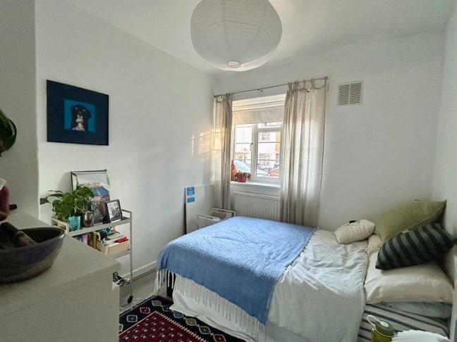 Room in Stepney, East London Main Photo