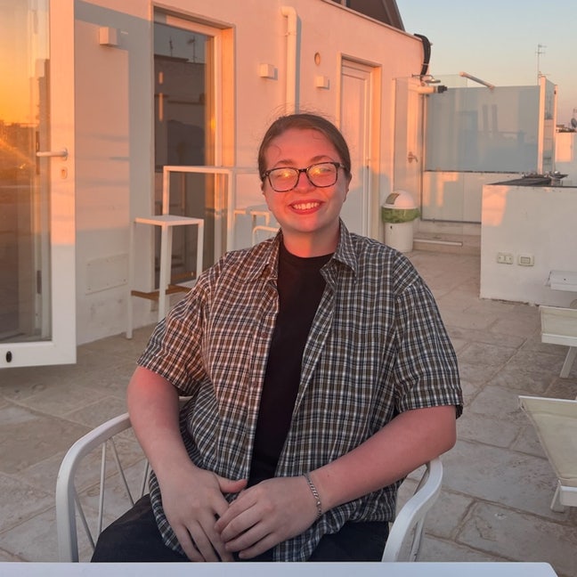 Looking for flatmate !! Main Photo