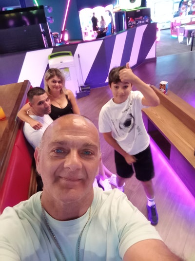 51 year old Male seeks a double room Main Photo