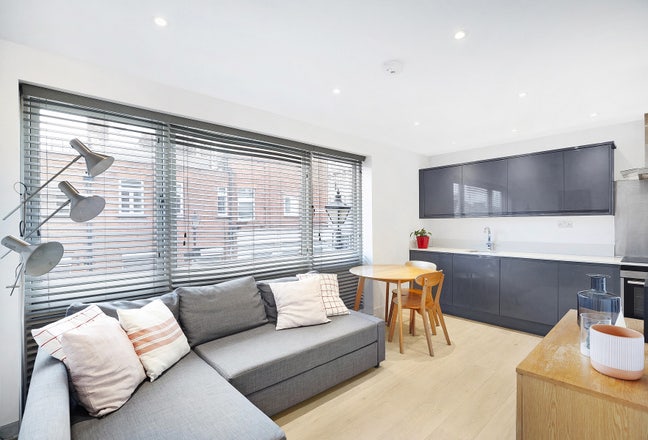 1 bed flat - St James St, Walthamstow, E17 6HN Main Photo
