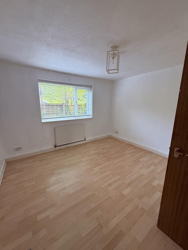 One Double Room available on Ground floor  Main Photo