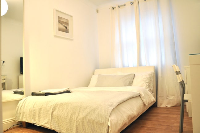 Short Term Opportunity in London Bridge Main Photo