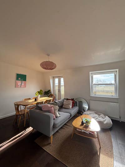 Sunny Lower Clapton Double Room+ Ensuite  Main Photo