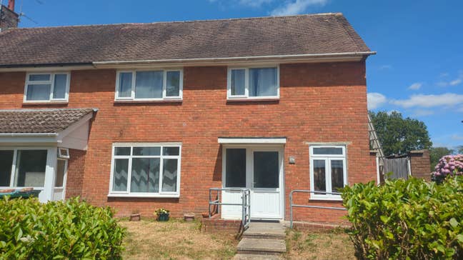 6 bedroom house  Main Photo