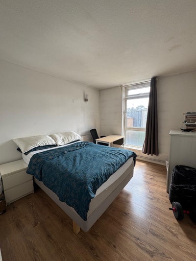 Large bright double room in St John’s Wood Main Photo