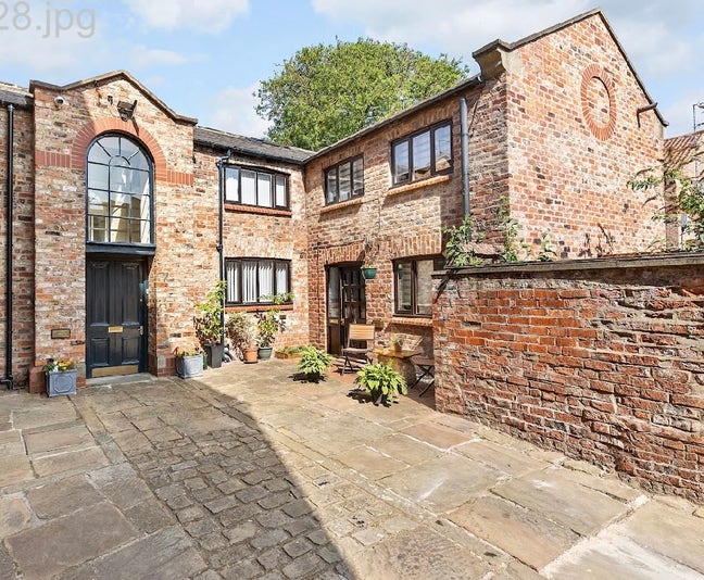 Ideal Student property City Centre Main Photo