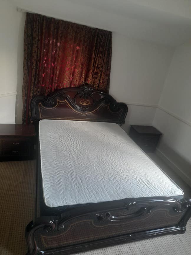 Available room  Main Photo
