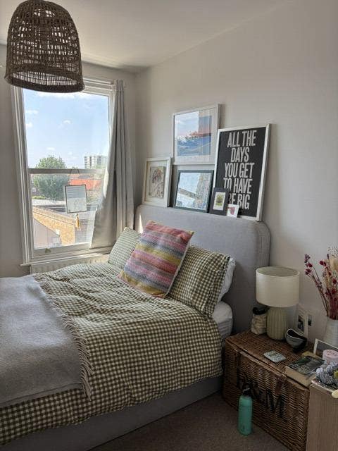 Beautiful Double Room on Broadway Market  Main Photo