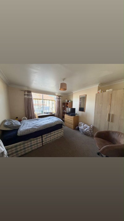 Spacious double room in Filton Main Photo