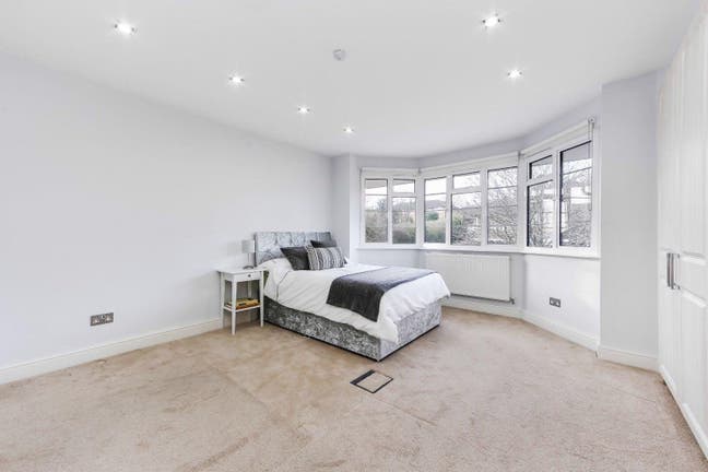 🌻Mansion! 5min to Piccadilly Ln HUGE EN-SUITE👋 Main Photo