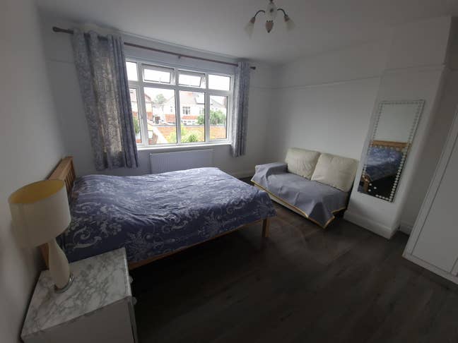 Very Large Furnished Room - Shared House Fishponds Main Photo