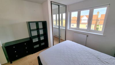 Double room in Quiet Neighborhood Main Photo